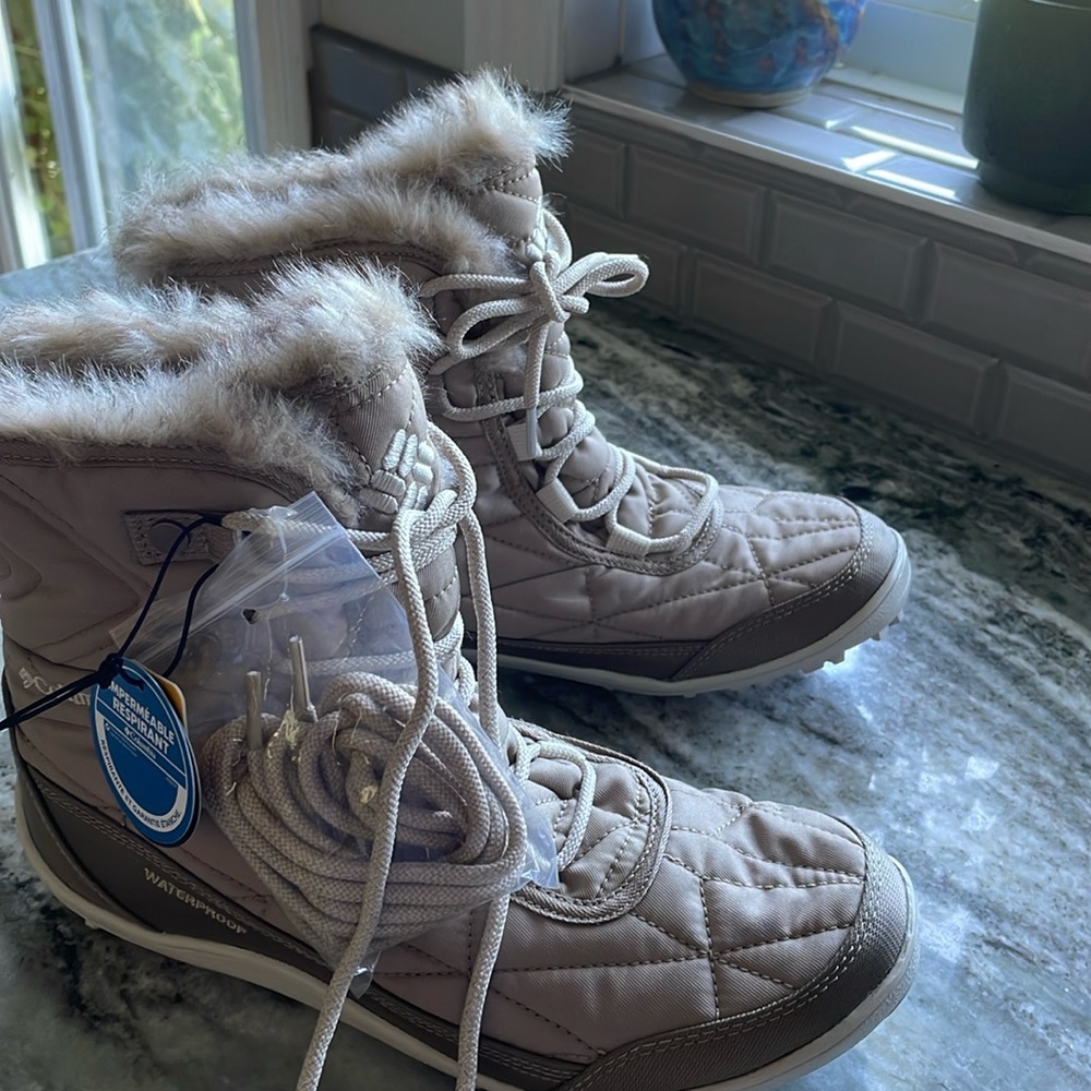 Brand new Columbia winter Boot